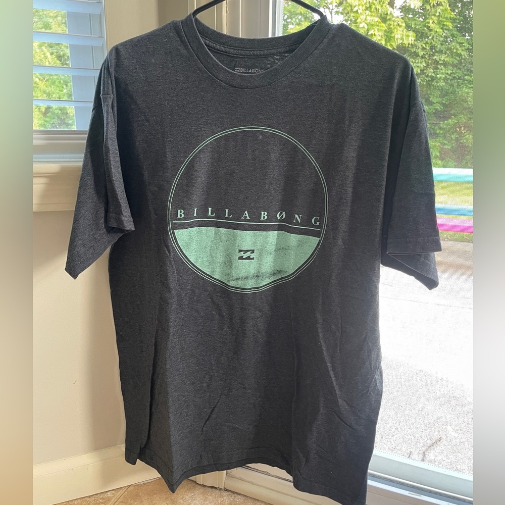 Billabong Men’s T Shirt size large